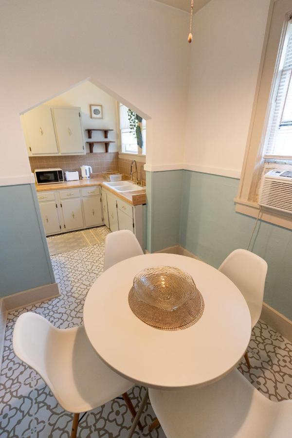 Historic Revival Midtown Memphis Duplex 64 Yes Pets Fast Wifi Free Parking Βίλα Εξωτερικό φωτογραφία